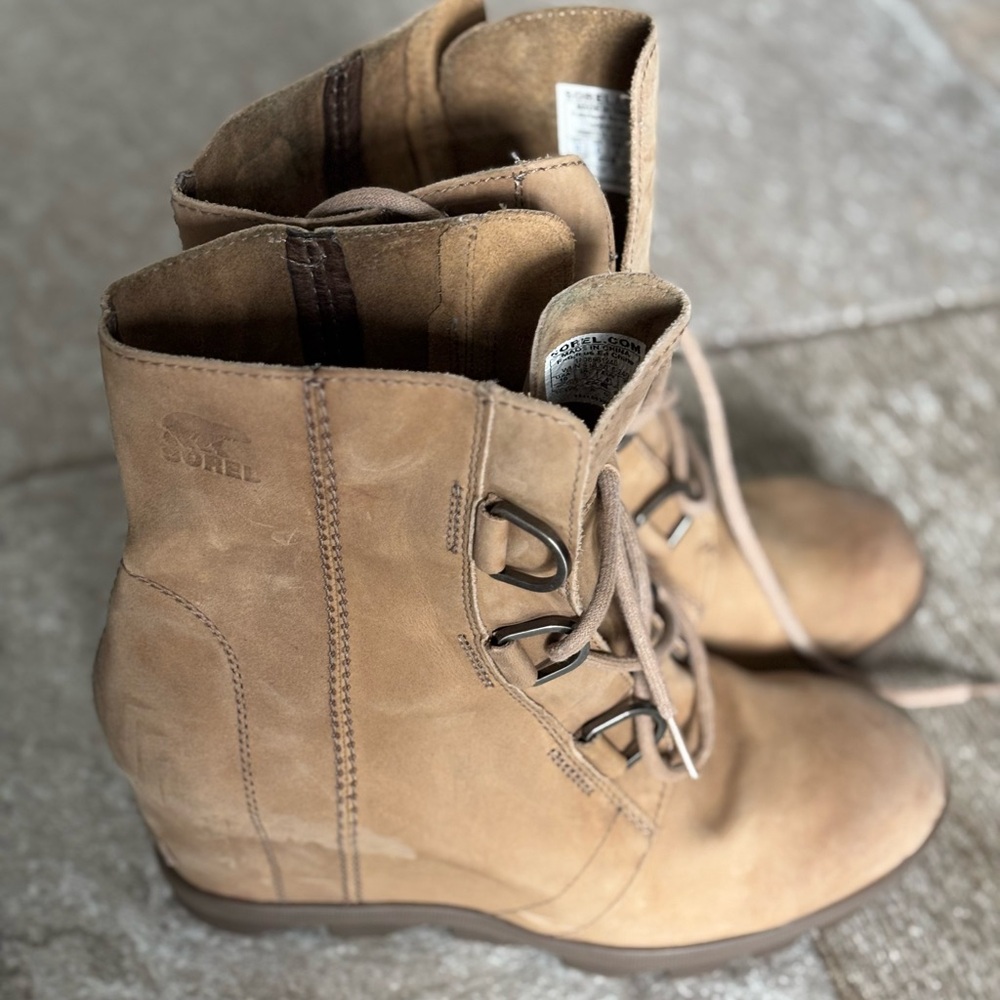 Sorel Joan of Arctic Wedge Lace-Up Leather Winter Boots Distressed Waterproof 10